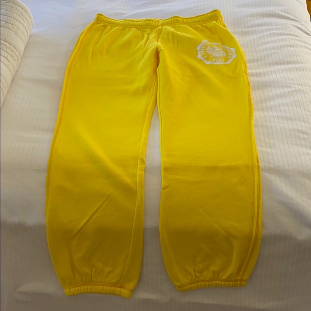 NWOT Victoria’s Secret Pink Embroidered Yellow Jogger - Picture 3 of 7